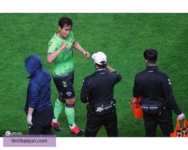 K联赛VAR判罚引发争议，专家分析裁判决策趋势